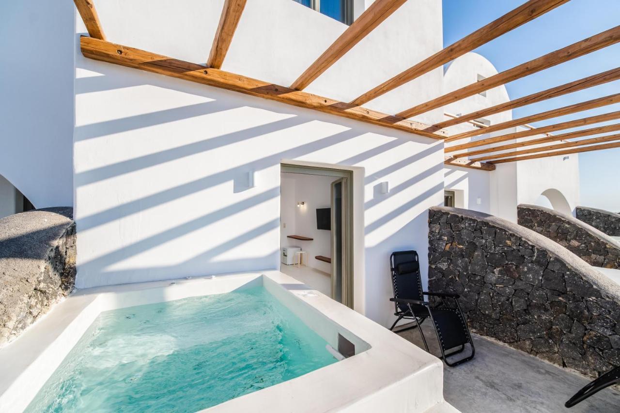 Amethyst Luxury Suites Oia Exterior photo