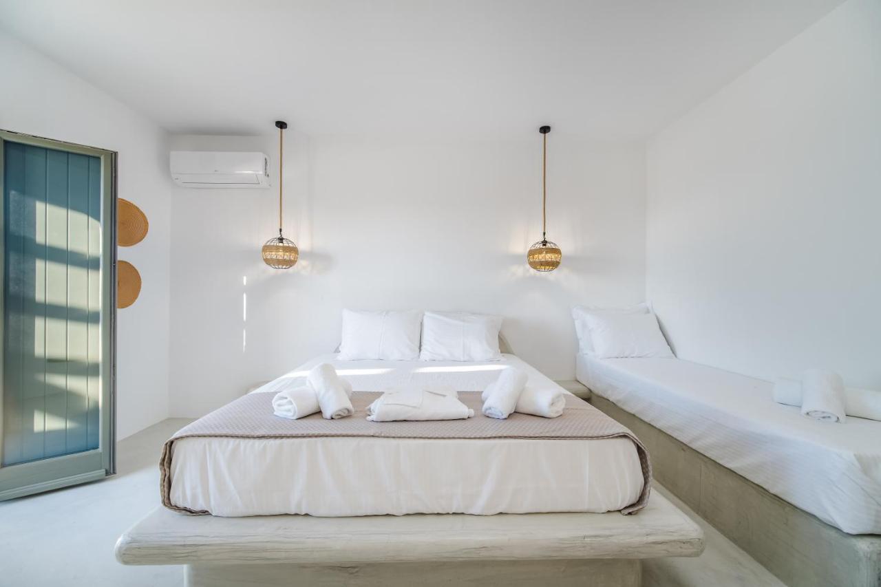 Amethyst Luxury Suites Oia Exterior photo