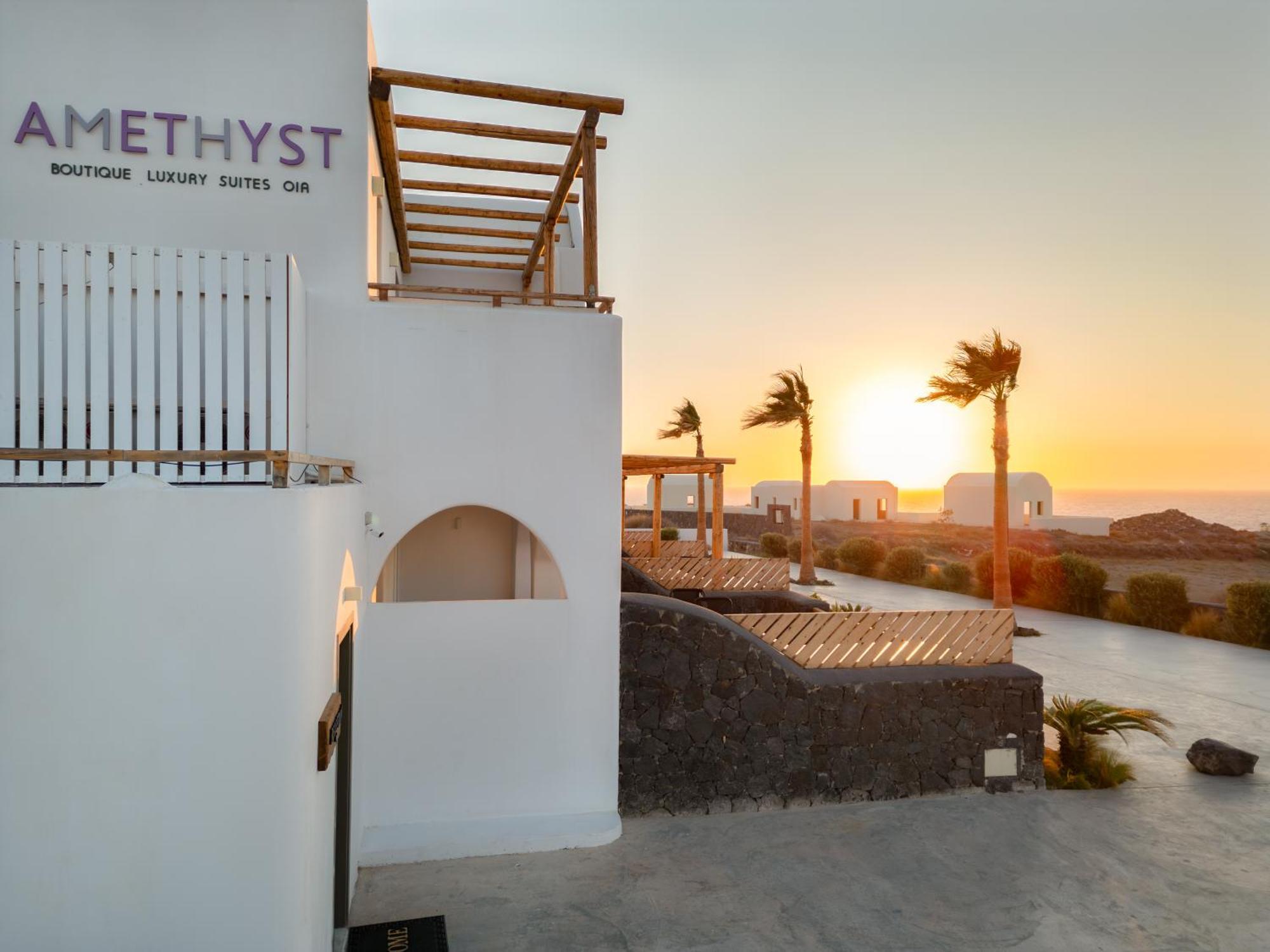 Amethyst Luxury Suites Oia Exterior photo